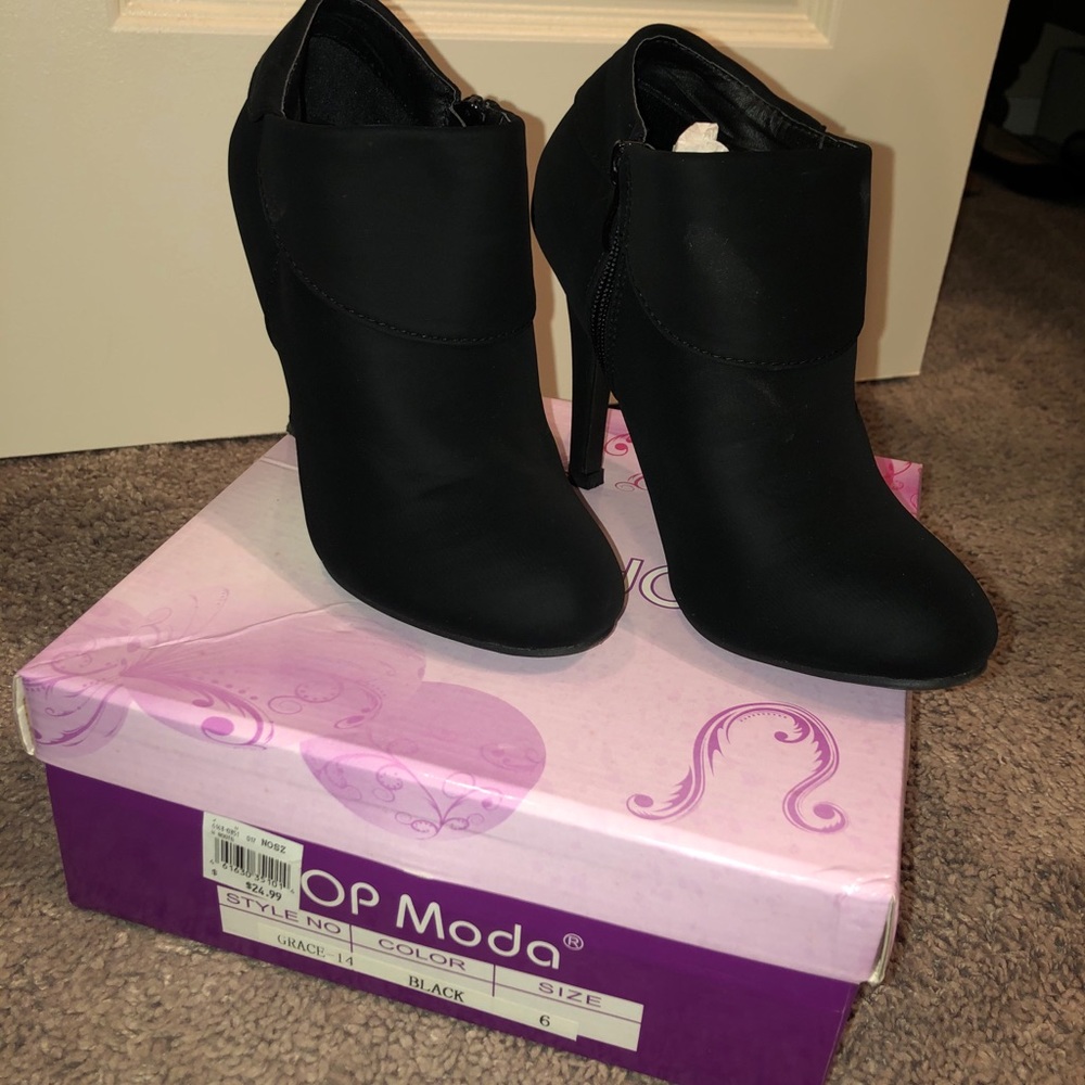 Top Moda Black Booties
